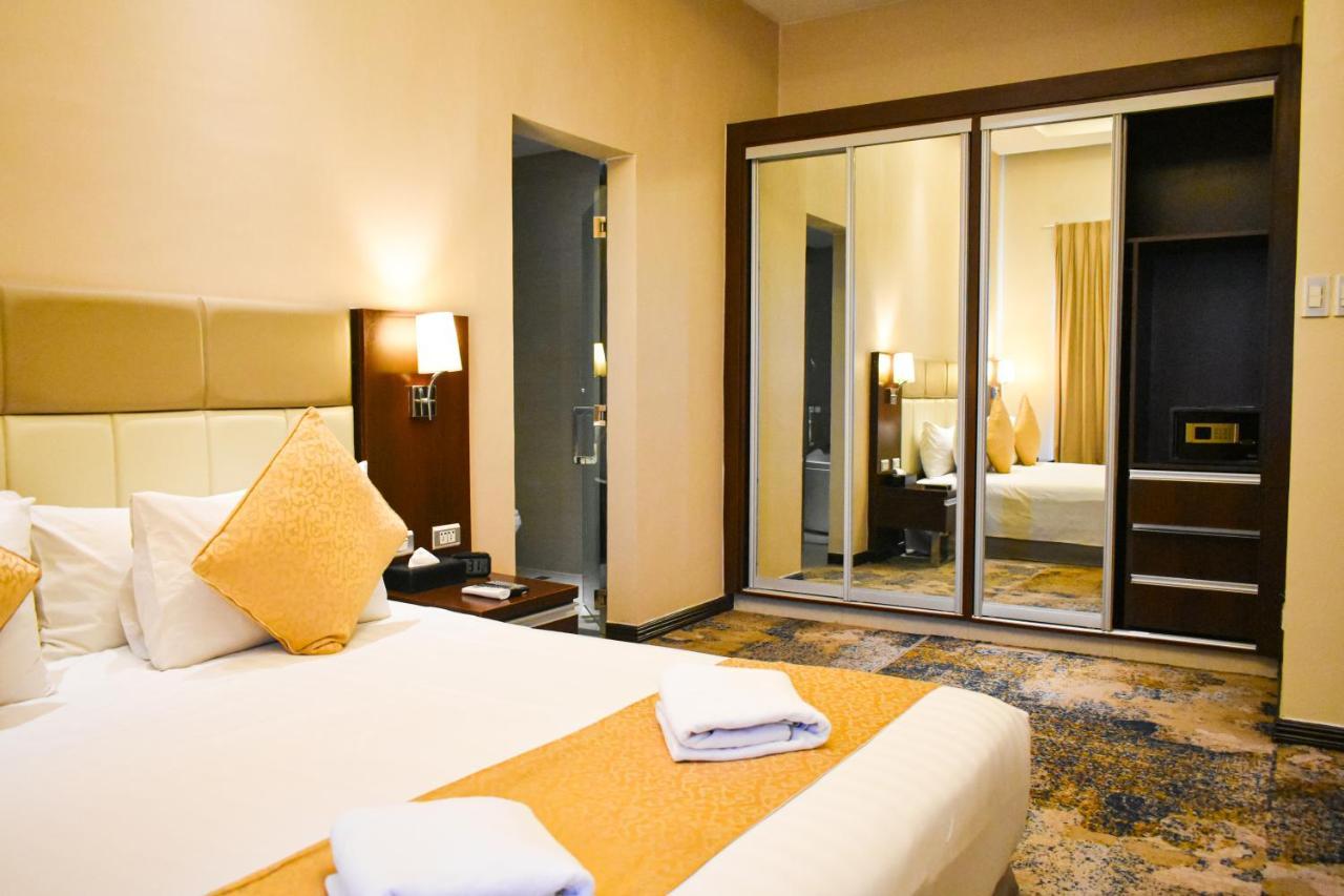 Mg Grand Hotel Olongapo Eksteriør bilde
