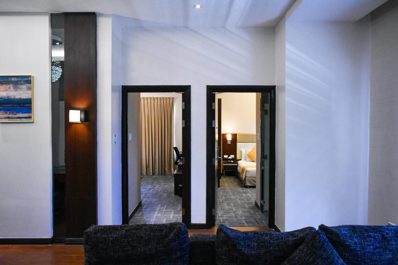 Mg Grand Hotel Olongapo Eksteriør bilde