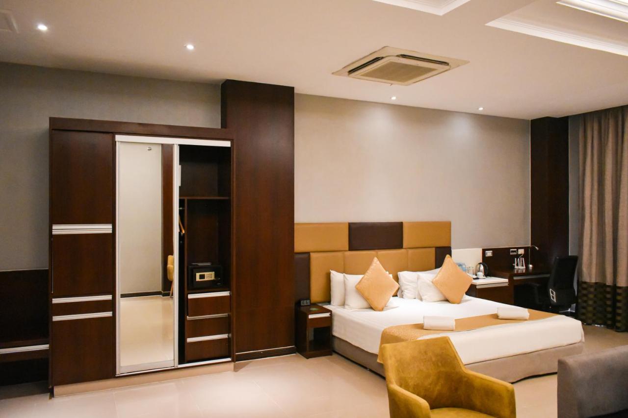 Mg Grand Hotel Olongapo Eksteriør bilde