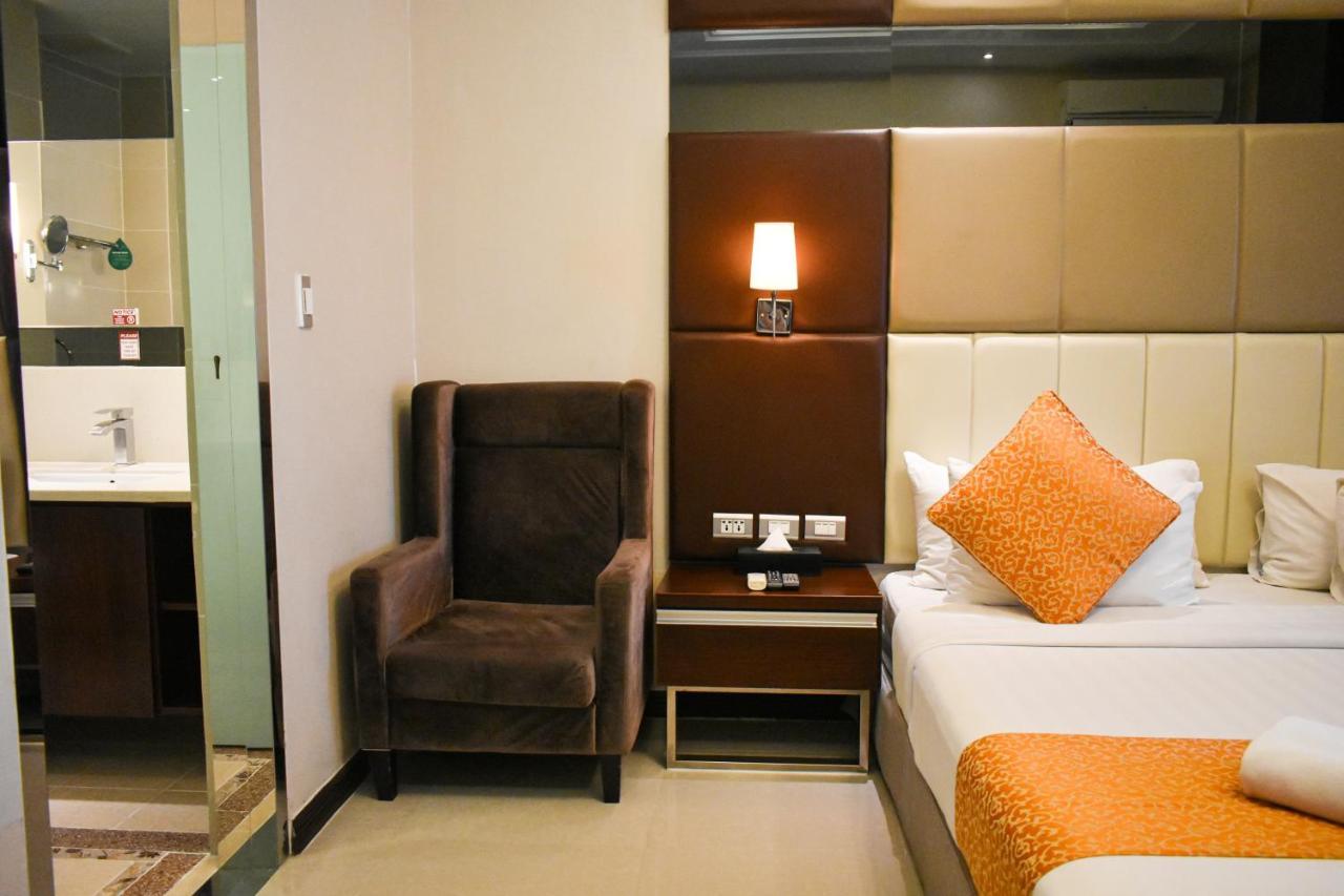 Mg Grand Hotel Olongapo Eksteriør bilde