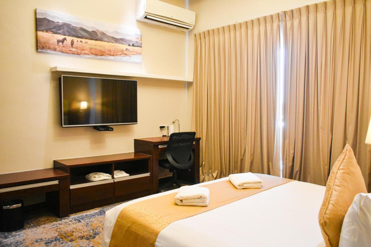 Mg Grand Hotel Olongapo Eksteriør bilde